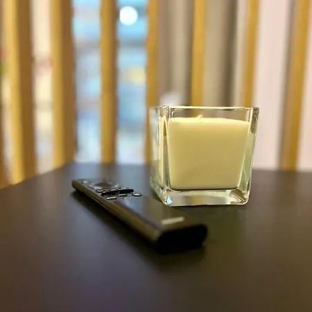 Island Modern Box *