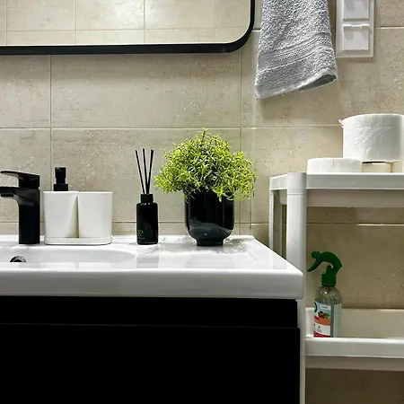 Island Modern Box *